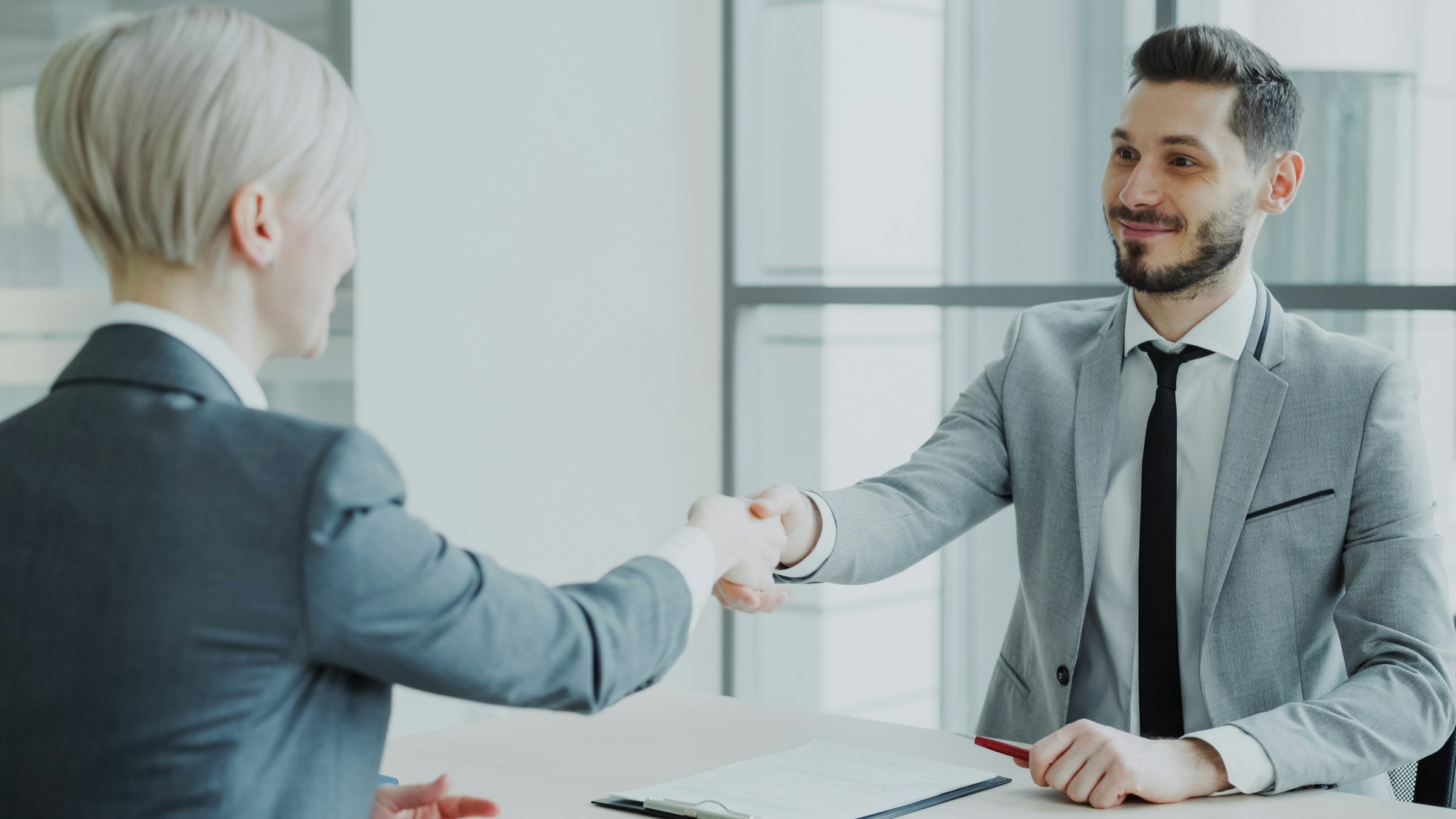 Agent commercial : accord du mandat en cas de changement de dirigeant
